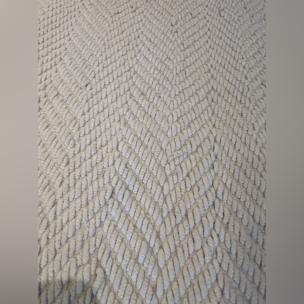 Domain Throw - Picture 2 of 7